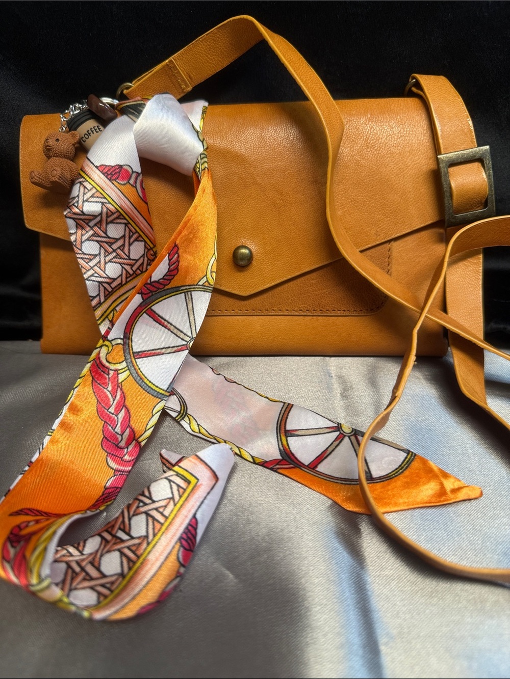 Women’s Noonday Collection Tan Envelope Crossbody Bag - Stylish Everyday Carry